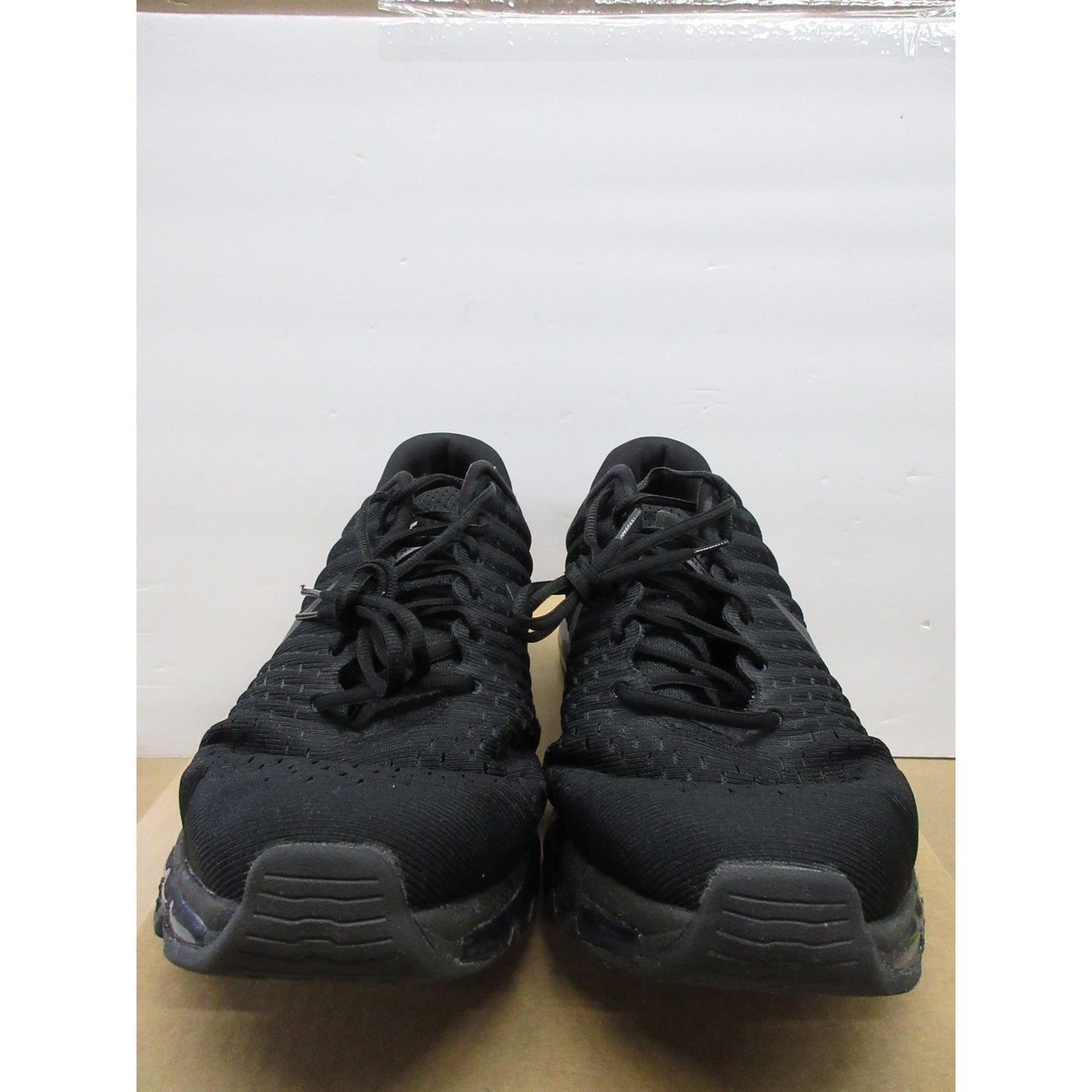 Used authentic Nike Men's Air Max 2017 - Black/White/Anthracite, Size 15