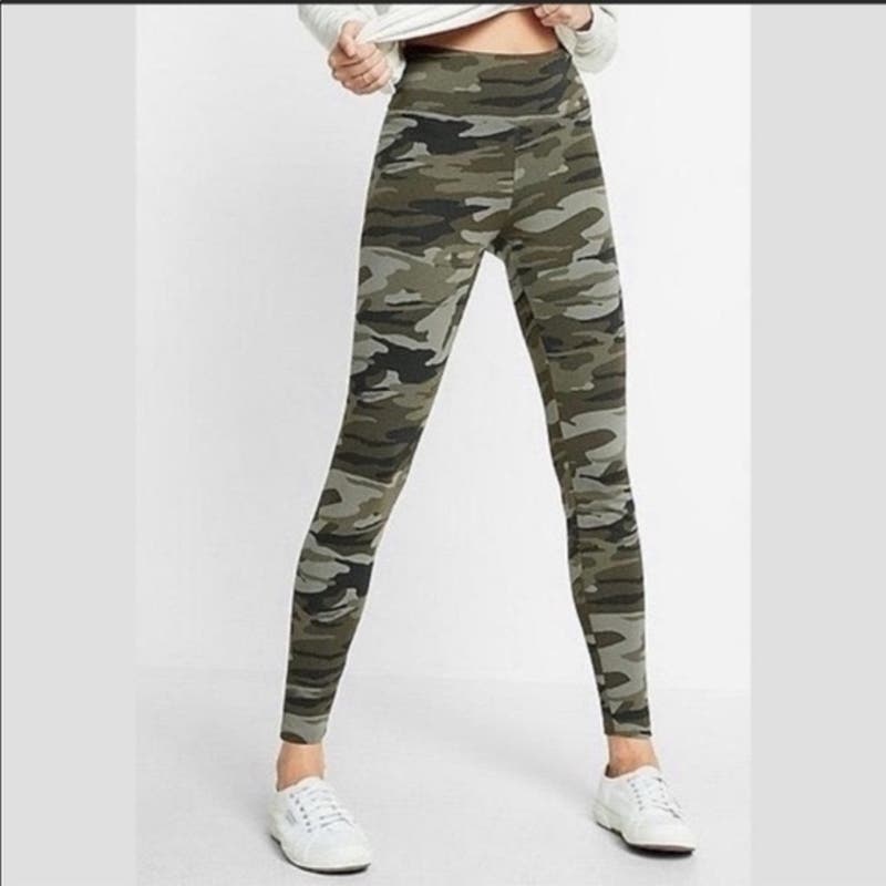 Brand new-Express Camo Leggings, XX-Small, 06977593
