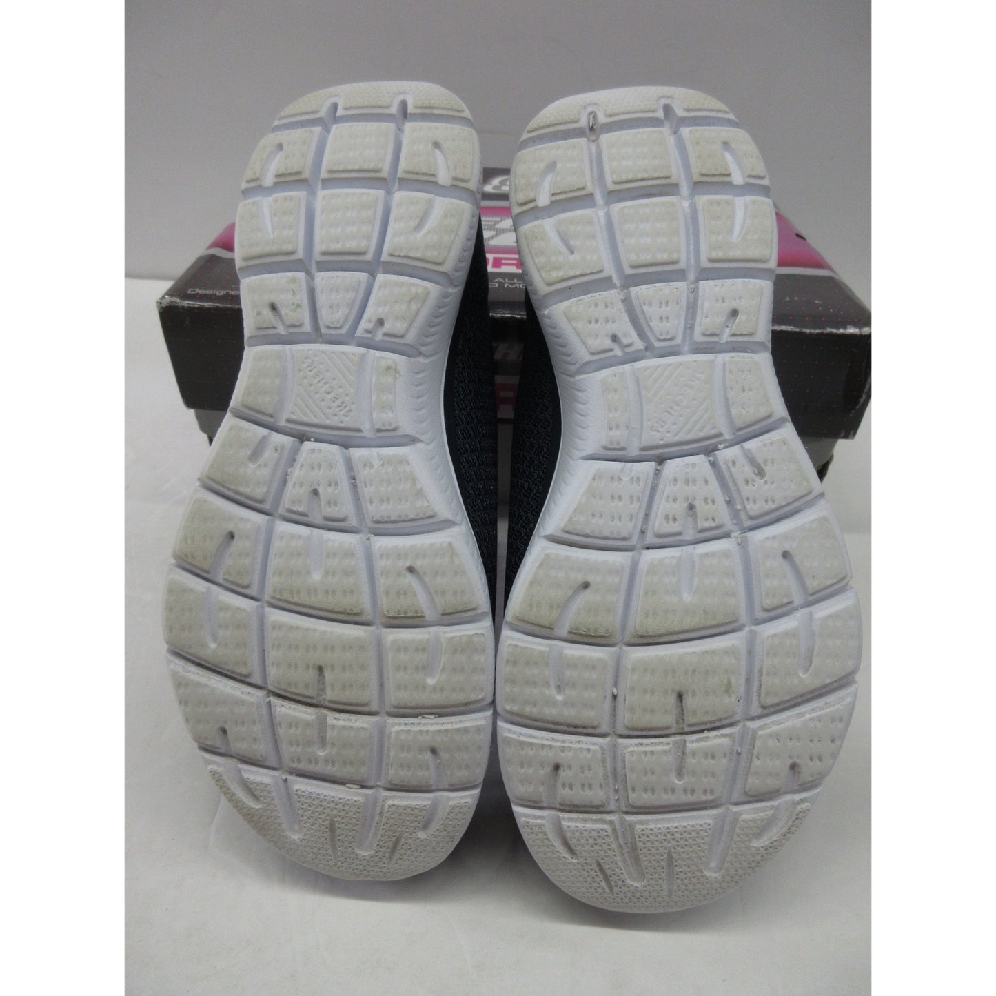 Like new Skechers Women's Summits Sneaker - Navy/Hot Pink, Size 7.5 Wide