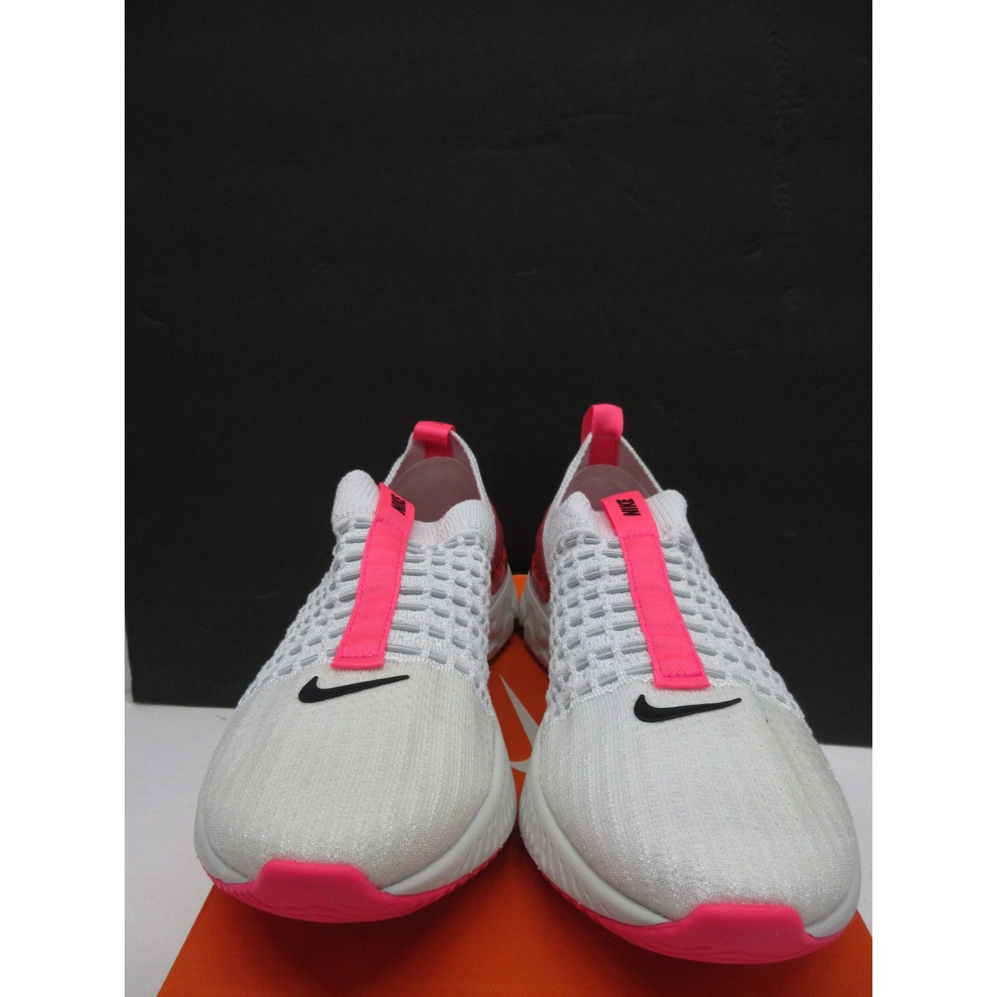 Used Nike Women's React Phantom Run Flyknit 2 Running Shoes - Size 6