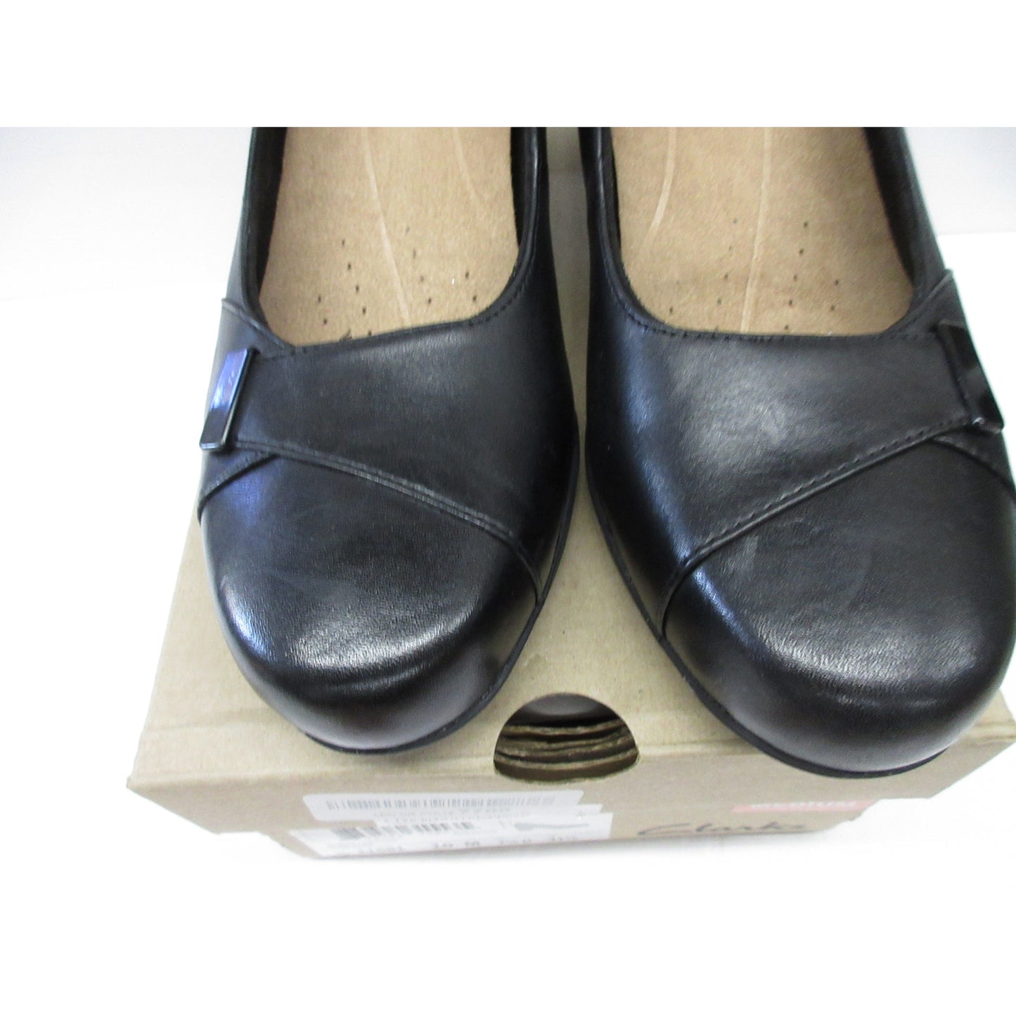 good condition Clarks Women's Rosalyn Belle Pumps, Black Leather, Size 10 B(M)US