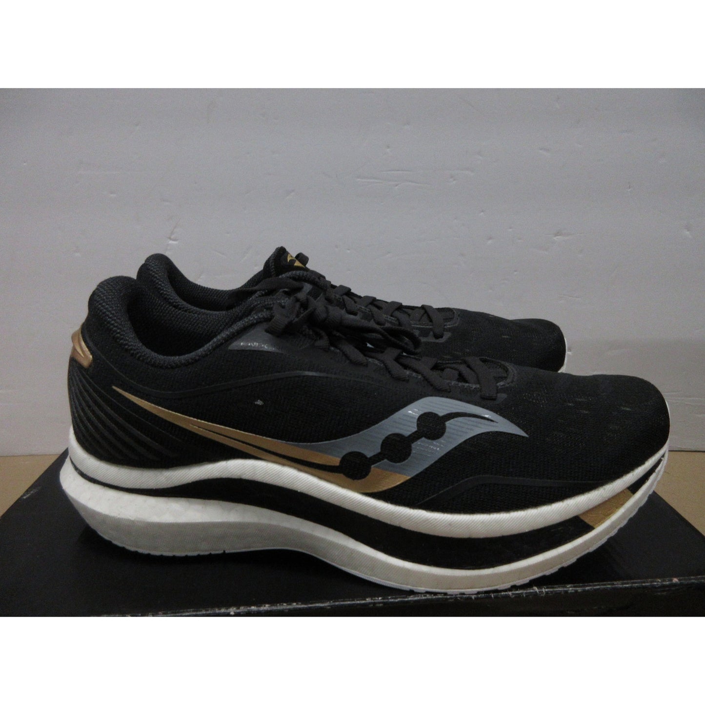 Used Saucony Women's Endorphin Speed Running Shoes, Black/Gold, Size 10 Medium