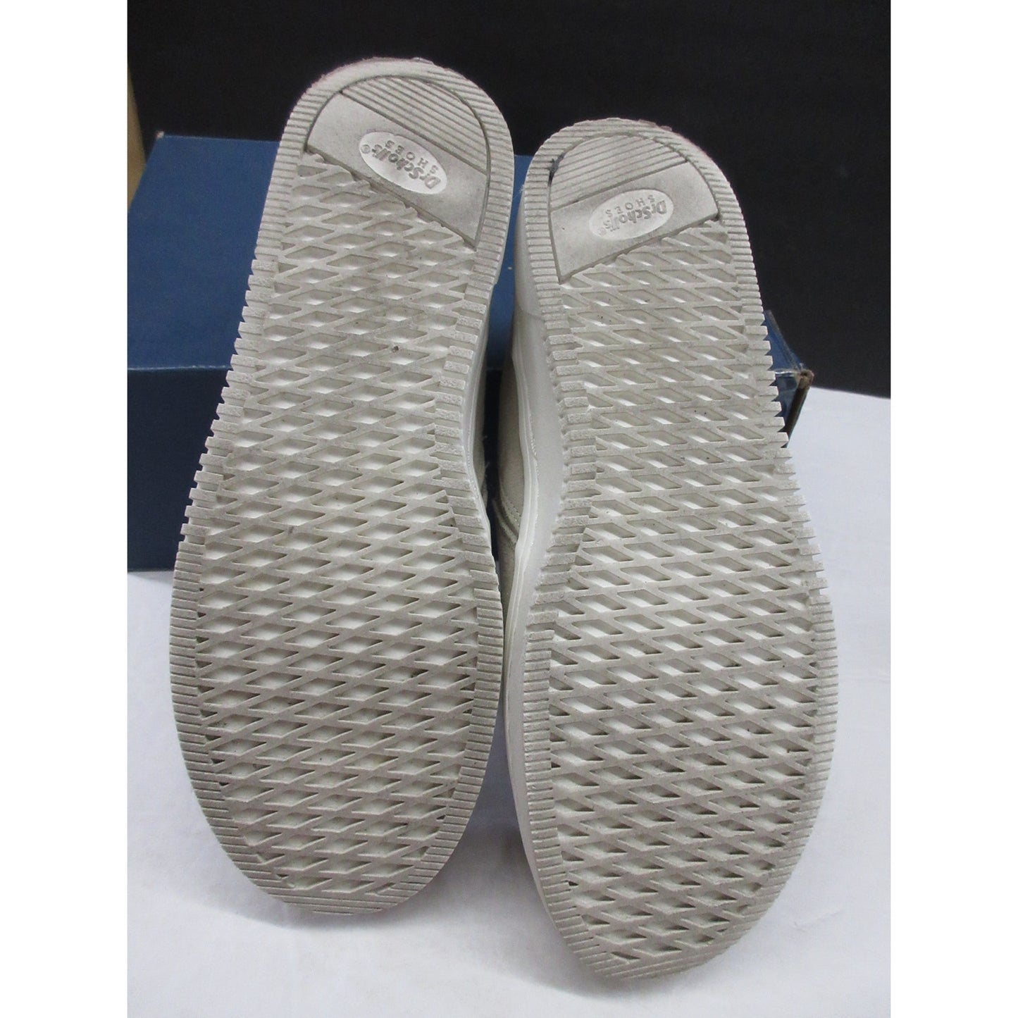 Used Dr. Scholl's Women's Madison Next Platform Sneaker, Oyster Microfiber 9.5