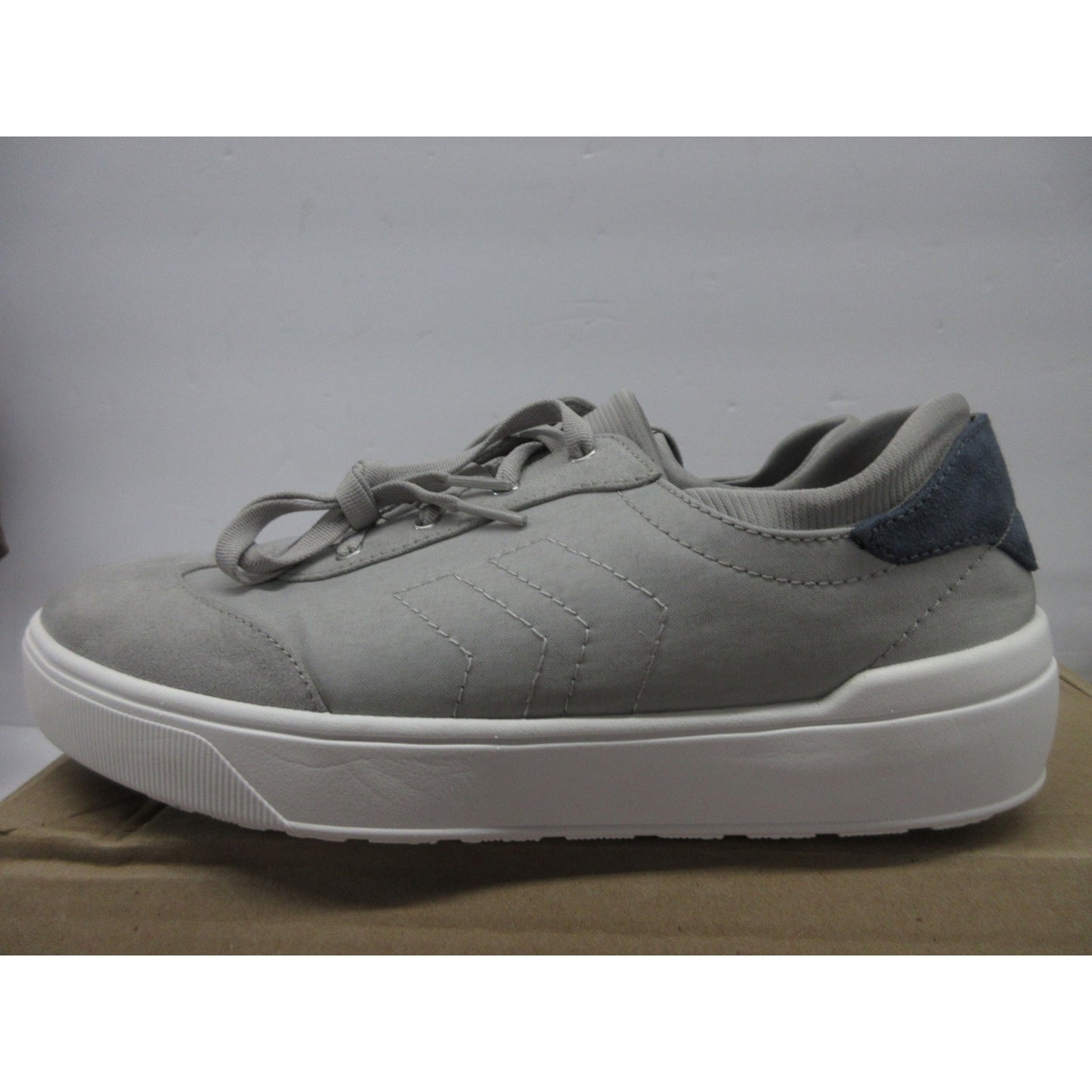 Good condition Dr. Scholl's Shoes Women's Dispatch Sneaker - Soft Grey (Size 9.5)