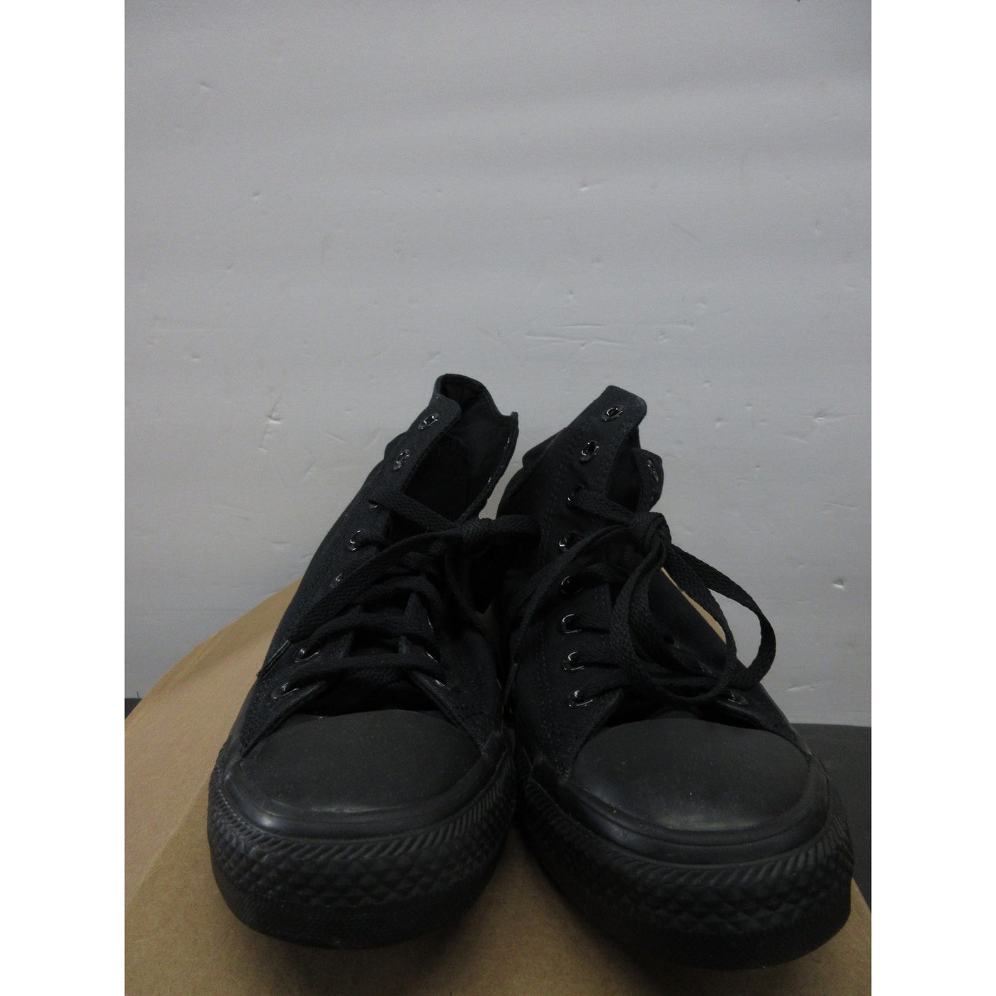 Used authentic Converse Unisex Monochrome Black Sneakers - Size 10W/8M