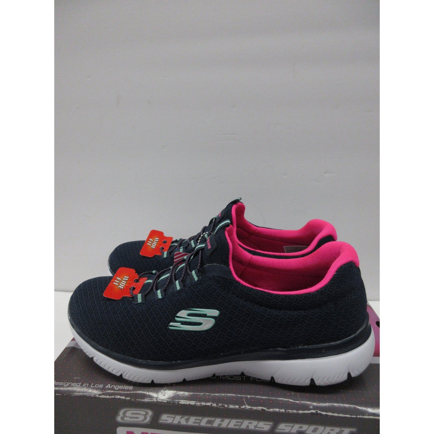 Like new Skechers Women's Summits Sneaker - Navy/Hot Pink, Size 7.5 Wide