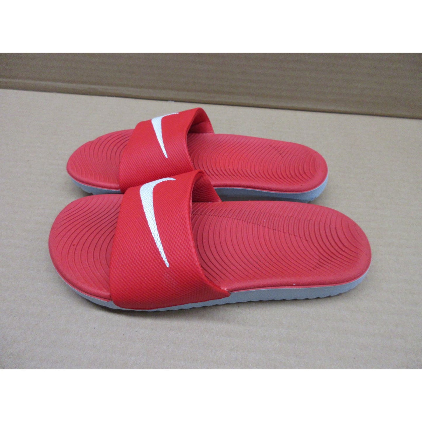 Nike Unisex-Child Kawa Slide (GS/PS) Sandal, University red/White, 1Y Regular US Little Kid