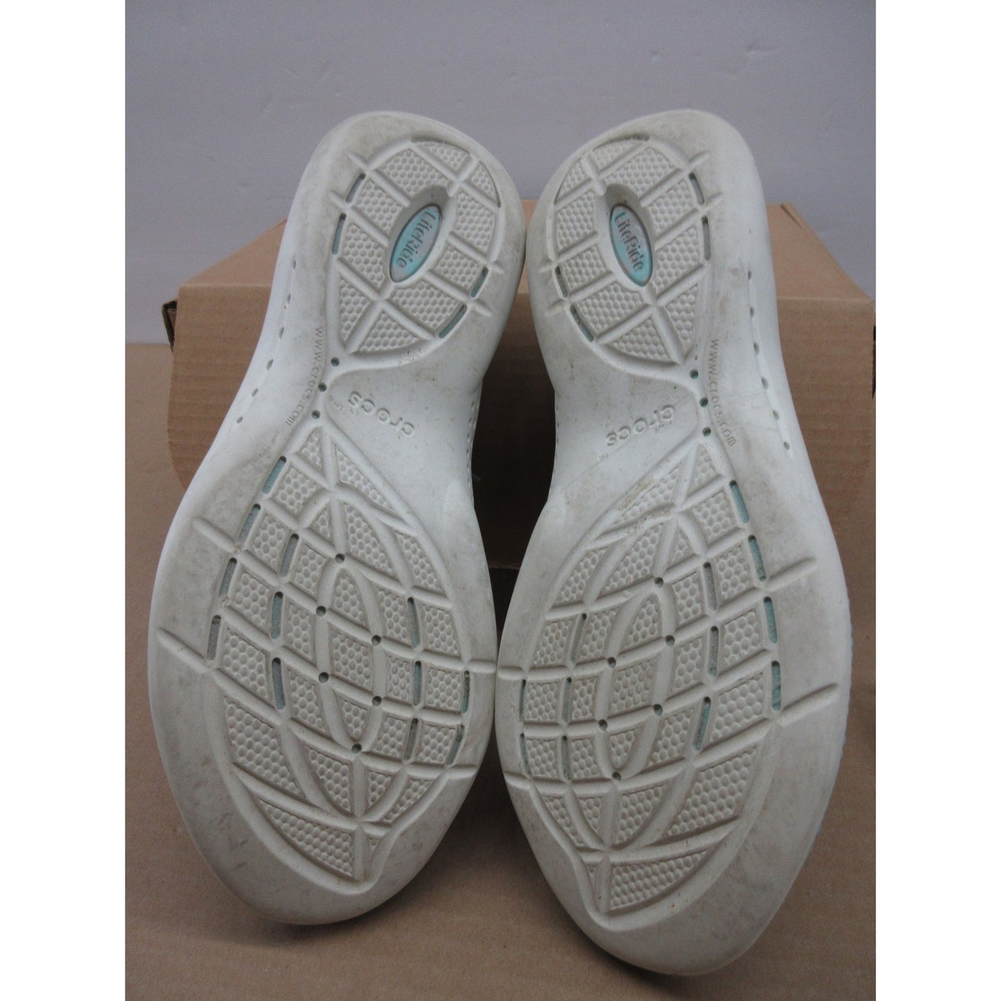 Used authentic Crocs Women's LiteRide 360 Pacer Sneakers - Multi, Size 10