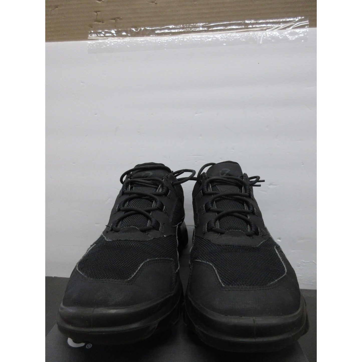 Used ECCO Men's MX Low Gore-Tex Sneaker - Black(Size 12-12.5 US)