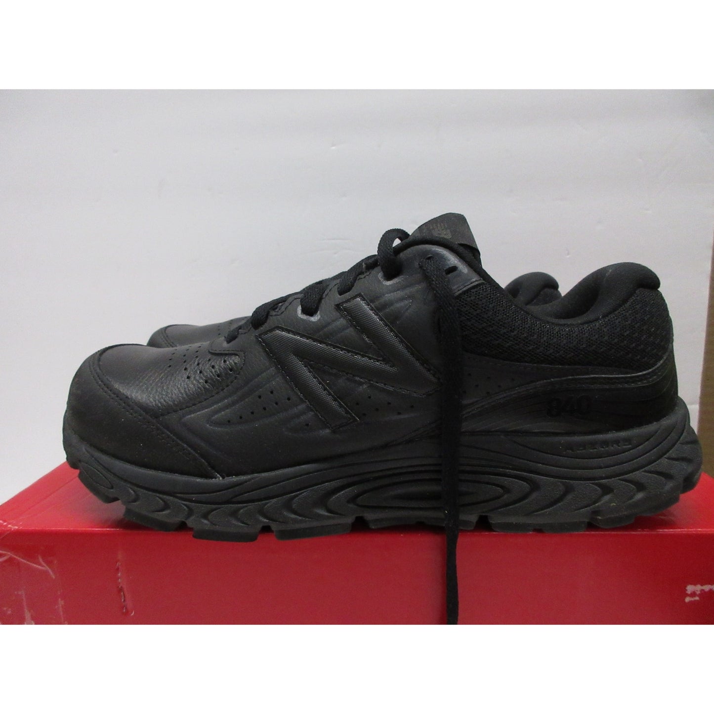 Used authentic New Balance Men's 840 V3 Walking Shoe, Black, 12 Wide