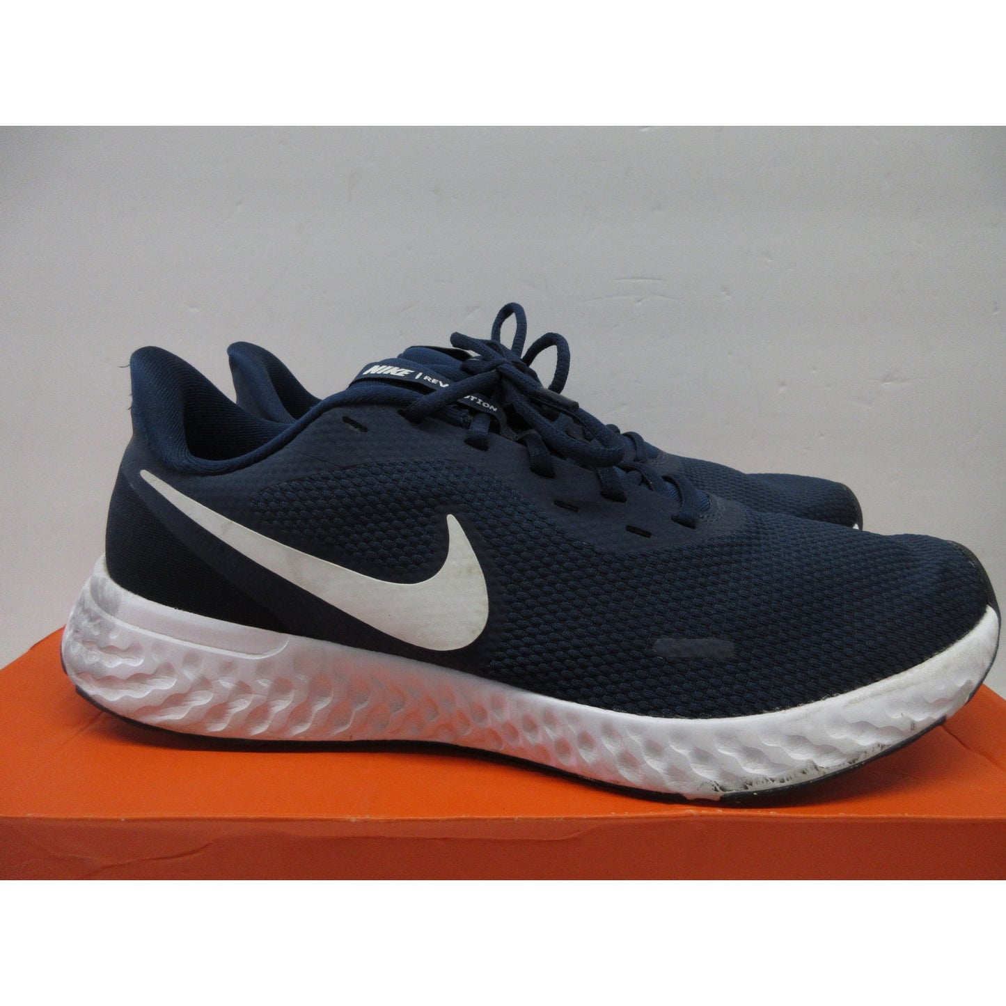 Used Nike Men's Revolution 5 Shoe, Midnight Navy/White-Dark Obsidian, Size 11 US