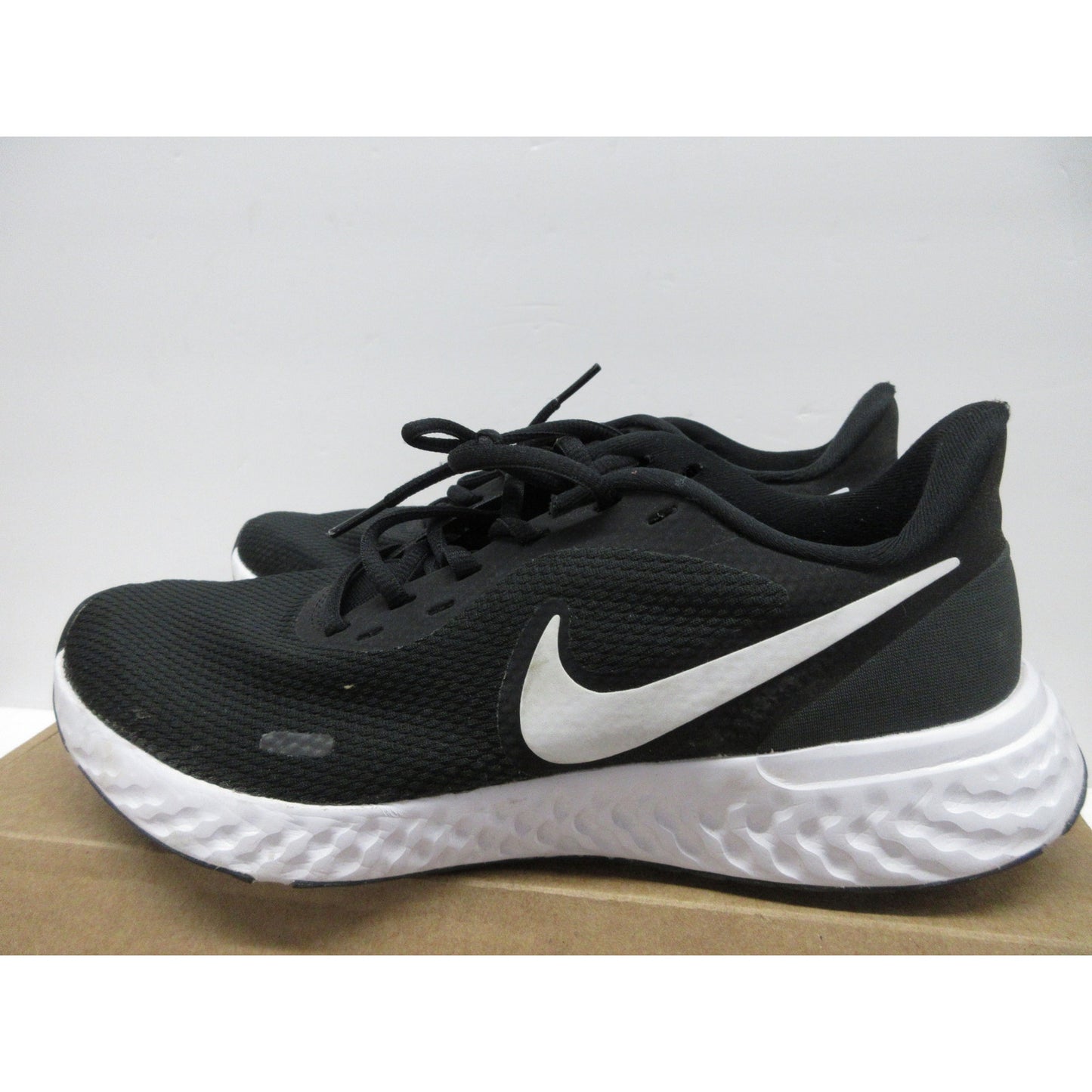 Used Nike Men's Revolution 5 Shoe - Black/White-Anthracite, Size 8.5 Regular US