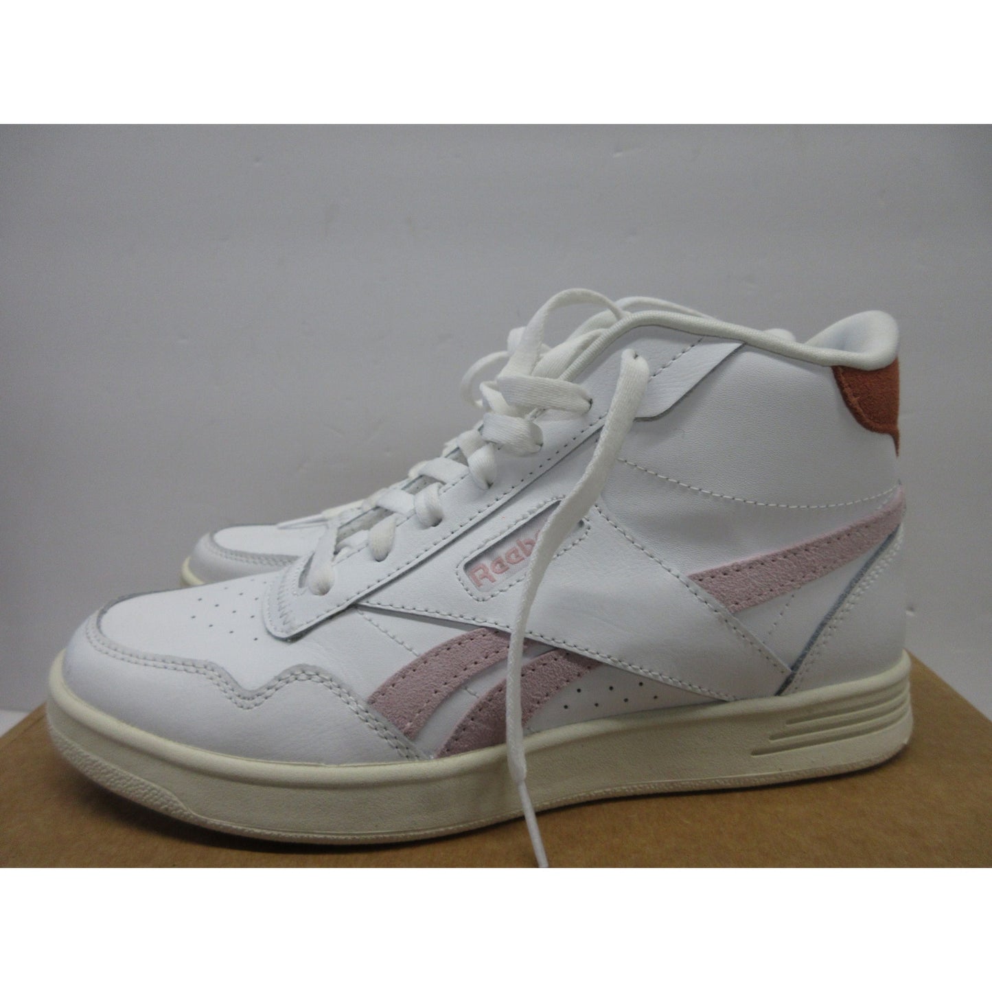 Used Reebok Women's Club C High Top Cross Trainer White/Frost Berry/ Size 8