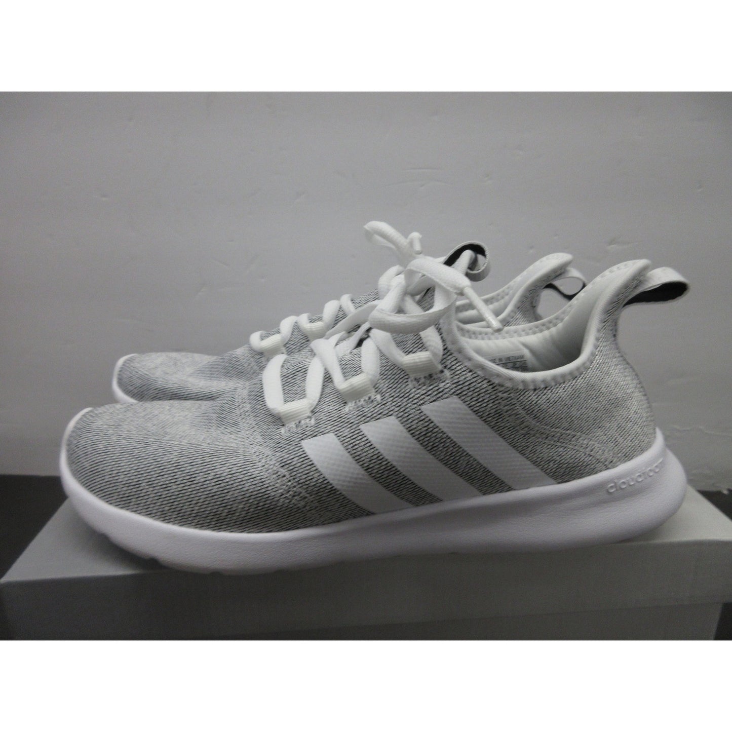 Used Adidas Women's Casual Running Shoe - Cloud White, Size 10